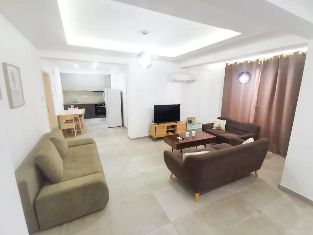 Sandy Bottoms Beach Apartment Larnaca