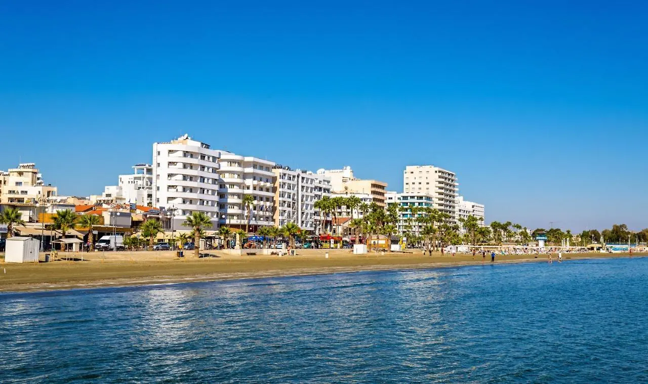 Sandy Bottoms Beach Apartment Larnaca